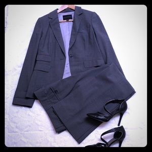 Banana Republic suit